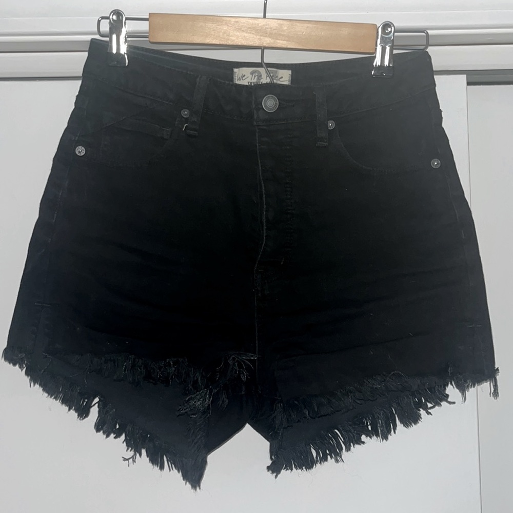 Black, raw hem denim shorts from Free People - size 27, high waisted!